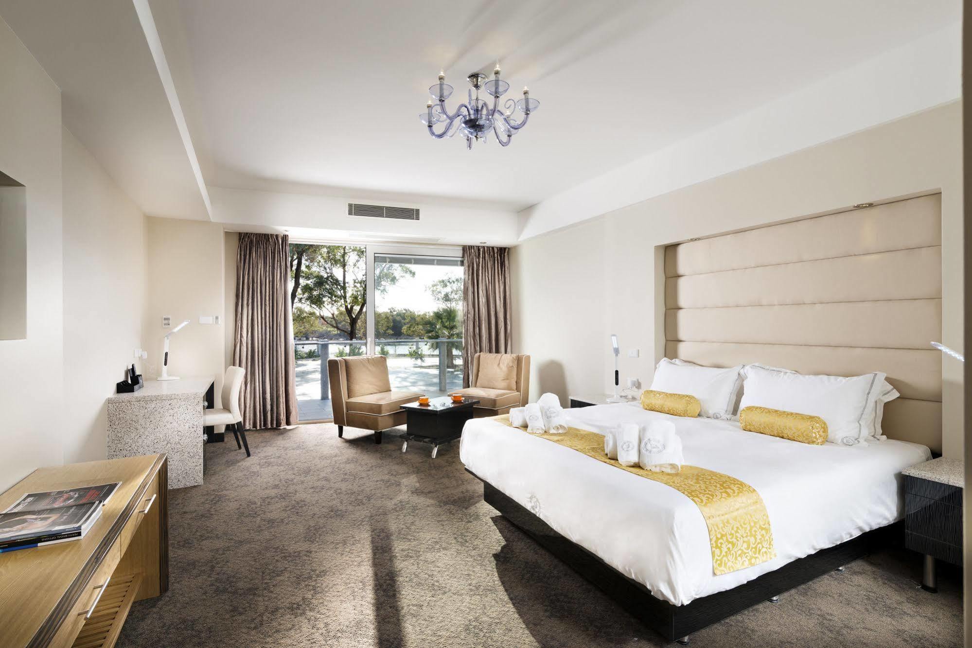 Swan River Hotel Perth Buitenkant foto
